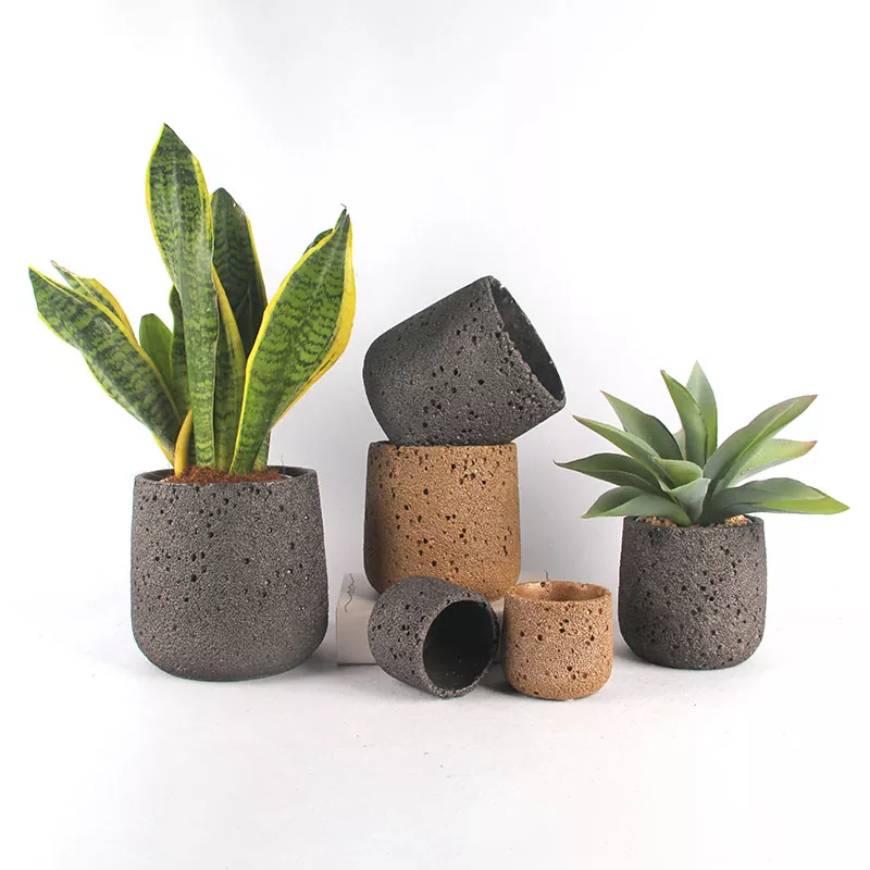 Klasikong mga kaldero ng planter ng stoneware