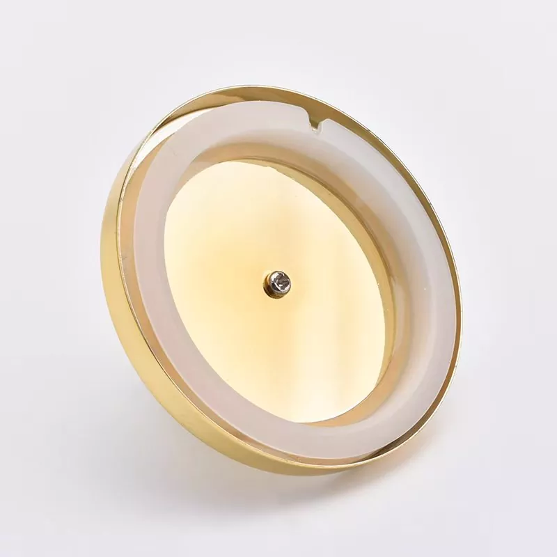 Electroplated metal sealing cap