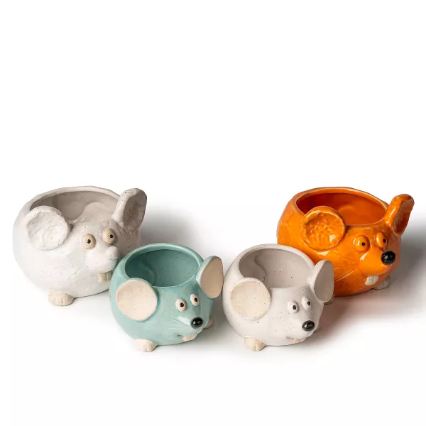 Ang mga may hawak na ceramic na may hawak na kandila